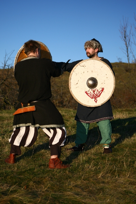 9361-s07-obrana-proti-seku-na-vnejsi-okraj-stitu-r.jpg 9361-s07-obrana-proti-seku-na-vnejsi-okraj-stitu-r.jpg